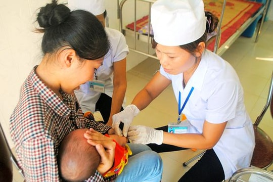 Tăng cường tiêm vắc-xin phòng, chống dịch sởi