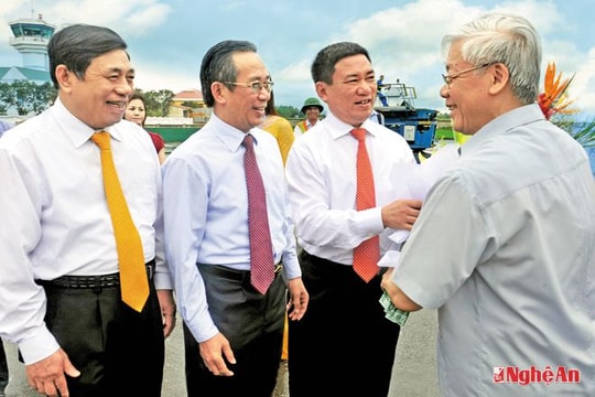 "Cá gỗ" sẽ "vượt vũ môn"