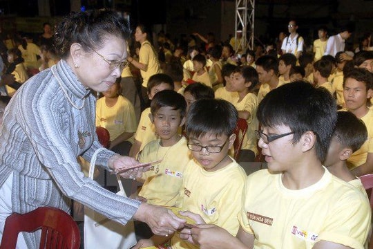 5 phong tục truyền thống không thể bỏ qua trong ngày mùng Một Tết