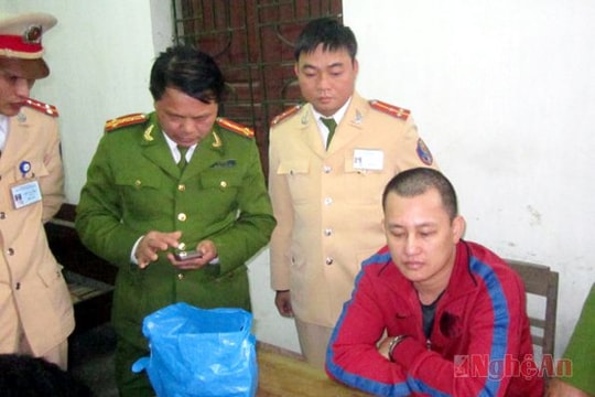 Tiếp tục điều tra đối tượng truy nã có nhiều tiền án