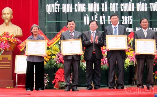 Quỳnh Đôi đón nhận Bằng đạt chuẩn quốc gia nông thôn mới