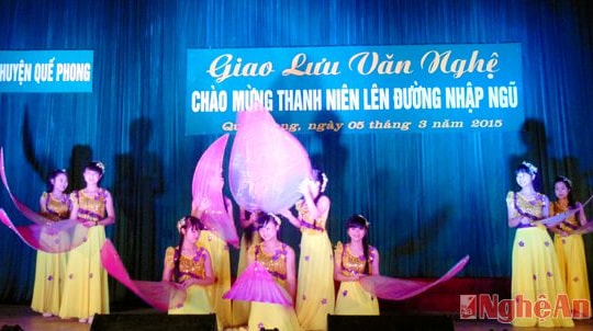 Giao lưu văn nghệ tiễn thanh niên lên đường nhập ngũ 2015