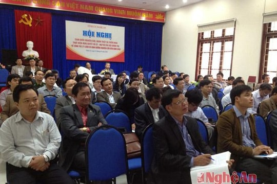 Quán triệt Nghị quyết 37 về công tác lý luận trong tình hình mới