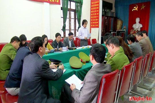 Kiểm tra công tác phòng chống cháy nổ tại Chợ Vinh