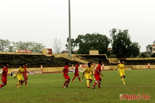 Giải bóng đá U19 QG: SLNA khiến TP HCM bị loại sớm