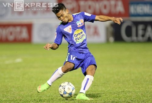 Bão chấn thương tàn phá Olympic Việt Nam, Miura gọi thêm ba cầu thủ