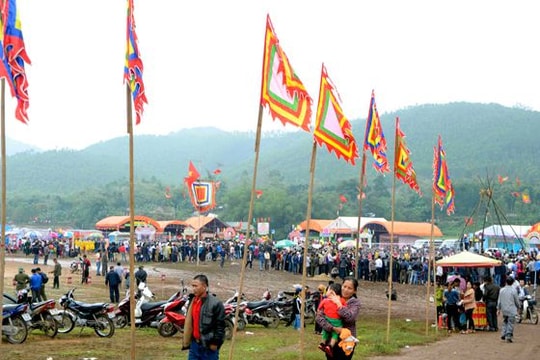 Rộn ràng Lễ hội Làng Vạc