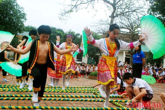 Sôi nổi ngày hội "Thiếu nhi vui khỏe - tiến bước lên Đoàn"