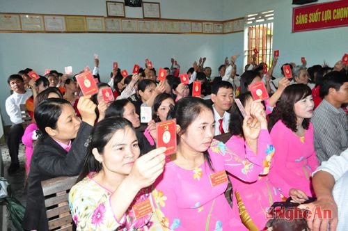 Phát huy dân chủ, trí tuệ trong Đảng