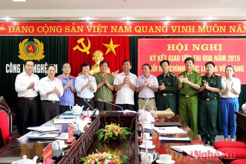 Khối nội chính và lực lượng vũ trang ký kết giao ước thi đua