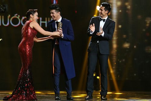 Giải thưởng Truyền hình 2015: Hoành tráng nhưng thiếu điểm nhấn