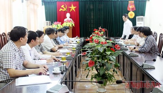 Kiểm tra công tác tiêm chủng mở rộng tại Nghệ An