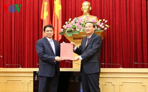 Bộ Chính trị điều động nhân sự Ban Tổ chức TƯ, Ban Nội chính TƯ.