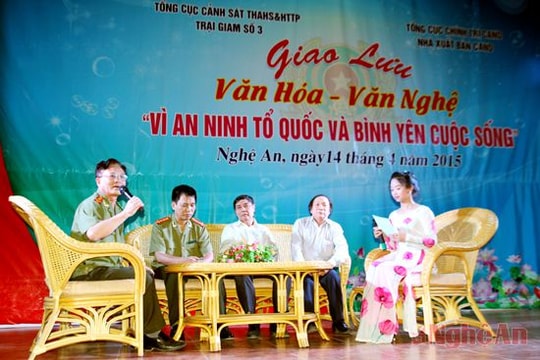 Các nhà văn đi thực tế, giao lưu với Trại giam số 3- BCA