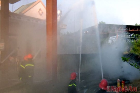 Diễn tập phương án chữa cháy cây xăng tại TX Hoàng Mai