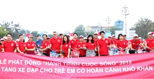 "Hành trình cuộc sống " - chắp cánh ước mơ cho trẻ em nghèo