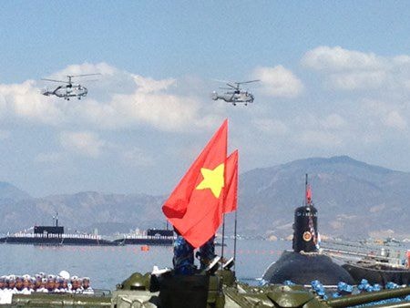 Duyệt binh mừng 60 năm thành lập Quân chủng Hải quân Việt Nam