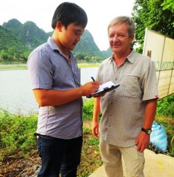 Tôn vinh hai cá nhân phát hiện hang Sơn Đoòng