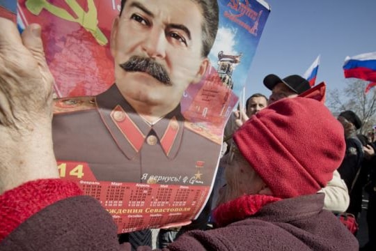 Lãnh tụ Xô Viết Stalin - nhà chính trị, quân sự lỗi lạc