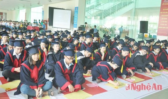 Hội thi Rung chuông vàng:  "Theo dấu chân Người"