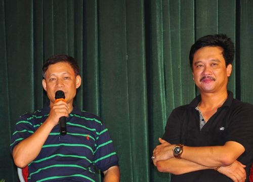 Xúc động đêm giao lưu giữa các nghệ sĩ với người dân quê Bác