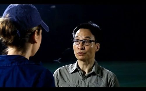 Phó Thủ tướng Vũ Đức Đam nói tiếng Anh trên truyền hình Mỹ về hang Sơn Đoòng