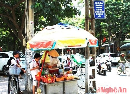 Vệ sinh ATTP -  góc nhìn từ các quán ăn đường phố