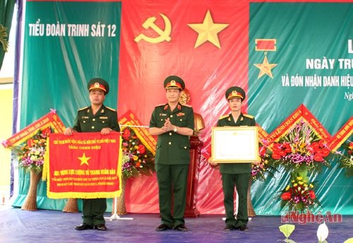 Tiểu đoàn Trinh sát 12 đón nhận danh hiệu Anh hùng LLVT nhân dân