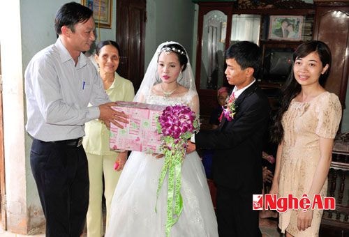 Bệnh nhân ghép tủy đầu tiên chữa khỏi ung thư … lấy chồng