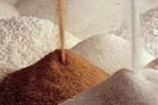 Áp thuế nhập khẩu 2,5% với đường từ Lào