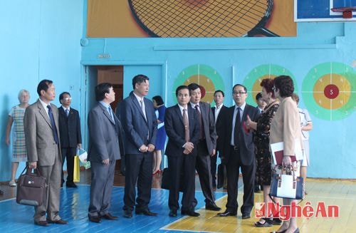 Xây dựng quần thể Quảng trường và Tượng đài Chủ tịch Hồ Chí Minh tại Ulyanovsk