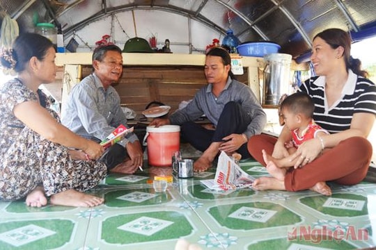 Niềm vui xóm vạn chài