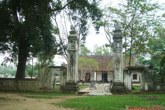 Nét cổ làng Trung Cần