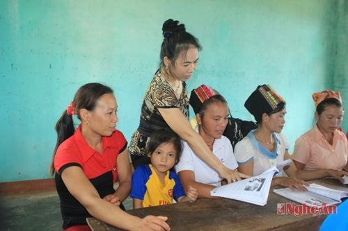 Những lớp xóa mù chữ ở vùng cao