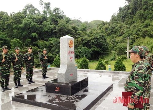 Tuần tra song phương tuyến biên giới Việt - Lào