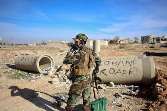 Cuộc chiến chống IS lại gặp khó vì đối địch chồng chéo