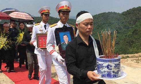 Nhạc sĩ An Thuyên về nơi yên nghỉ