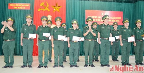 83 sỹ quan biên phòng được thăng quân hàm