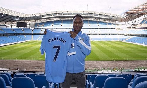 Man City hoàn tất hợp đồng kỷ lục với Raheem Sterling