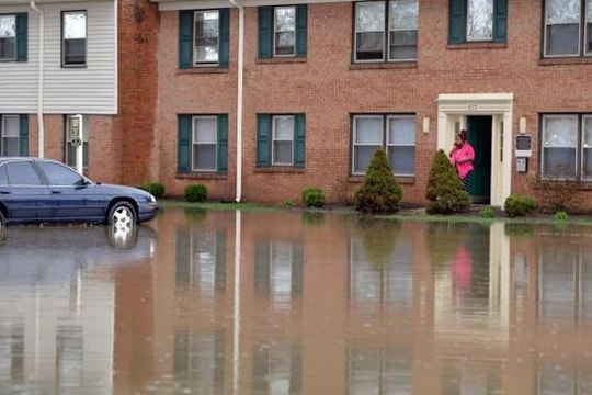 Bốn người chết sau lũ quét tại các bang Kentucky, Indiana của Mỹ