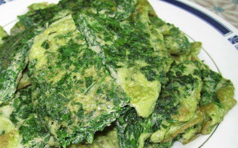 Những ai không ăn được món trứng gà ngải cứu