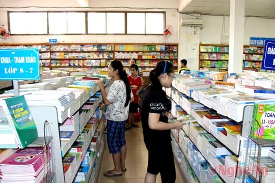 Thị trường sách giáo khoa, đồ dùng học tập: Nhộn nhịp "vào mùa"