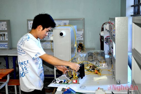 Phân luồng học sinh để hướng nghiệp, dạy nghề: Cần giải pháp đồng bộ, quyết liệt