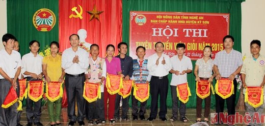 Hội thi tuyên truyền viên nông dân giỏi ở các địa phương
