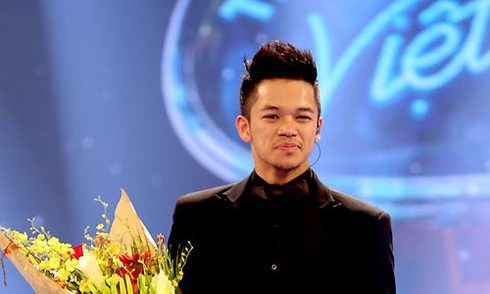 Trọng Hiếu đoạt quán quân Vietnam Idol 2015