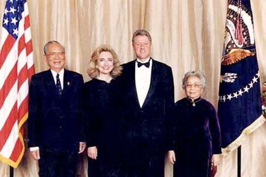 Chuyện Đại tướng Lê Đức Anh thuyết phục ông John Kerry