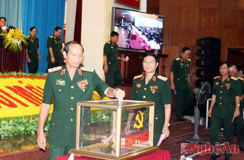 Đại hội Đảng bộ Quân khu 4 bầu 19 đồng chí vào BCH nhiệm kỳ 2015 - 2020