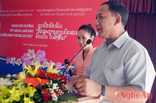 Bồi dưỡng "Kỹ năng làm báo về gương điển hình trong xã hội"