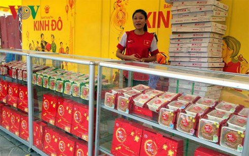 Thị trường bánh Trung thu: Khởi động đã có "giá khủng"