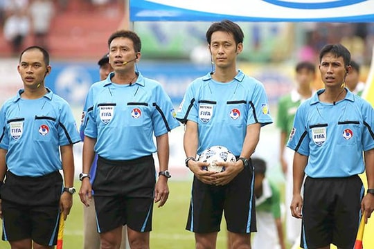 Trọng tài ngoại điều khiển các trận đấu then chốt ở V-League: Hy vọng sẽ khác trọng tài nội